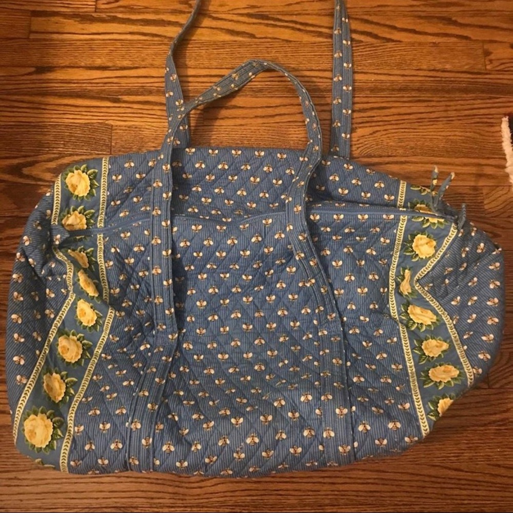 Vera Bradley LG Duffel, retired Blue Bees pattern